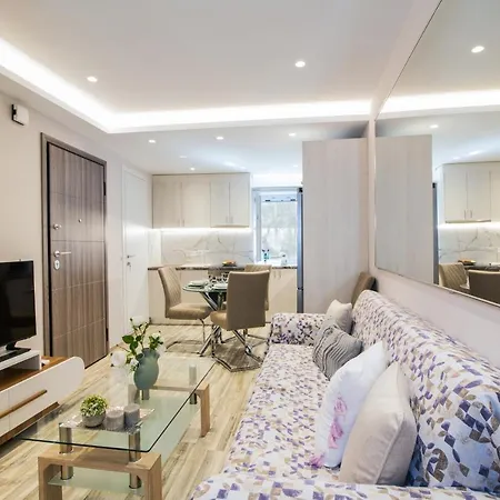 Electra's House Apartment