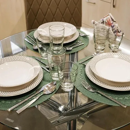 Daire Electra's House *